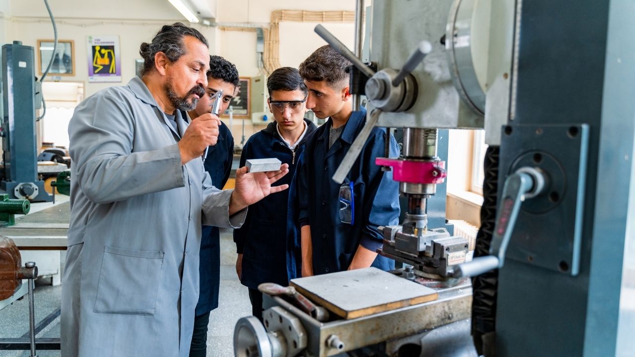 Cumhurbaşkanlığından Mesleki ve Teknik Eğitim Politikası Genelgesi Yayınlandı